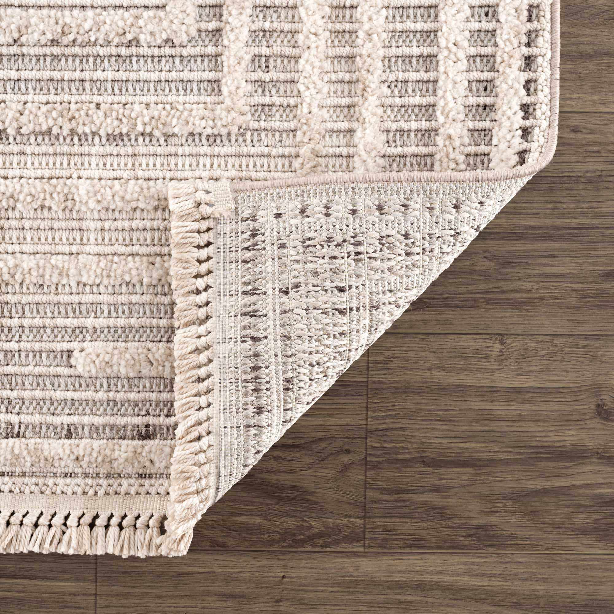 Lunao Area Rug - Image 8